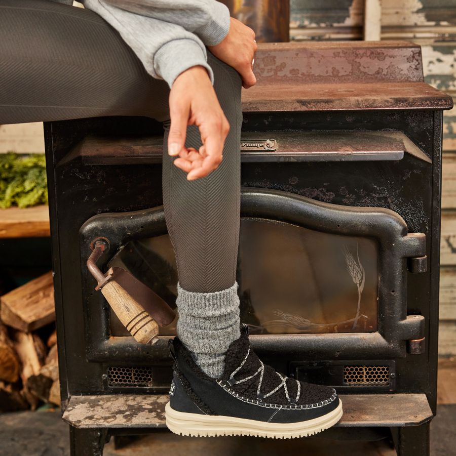 Camden Suede Cozy - Black - 7